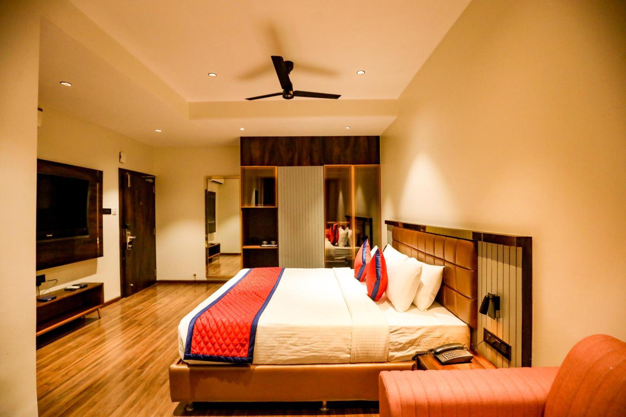Spree Manor Hotel Aurangabad  Exteriör bild